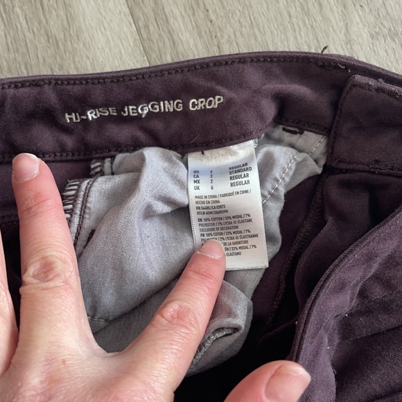 American Eagle Dark Purple High Rise Cropped Jegging Fit Denim Jeans - Picture 5 of 6